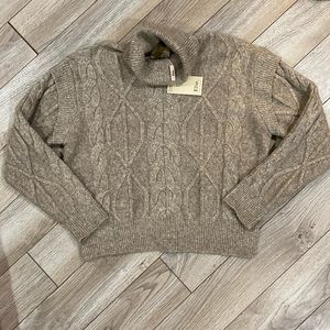 NWT Ellie Tahari Sweater